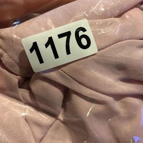 Torrid Georgette blouse women’s 4X pink long sleeve button front NWT smocked - Picture 12 of 12